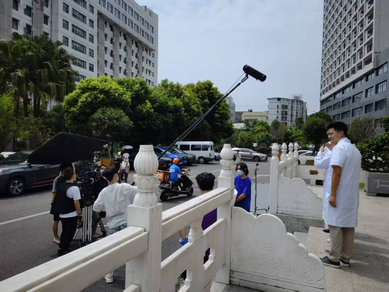 康县广告片拍摄公司低成本实现高规格制作的诀窍